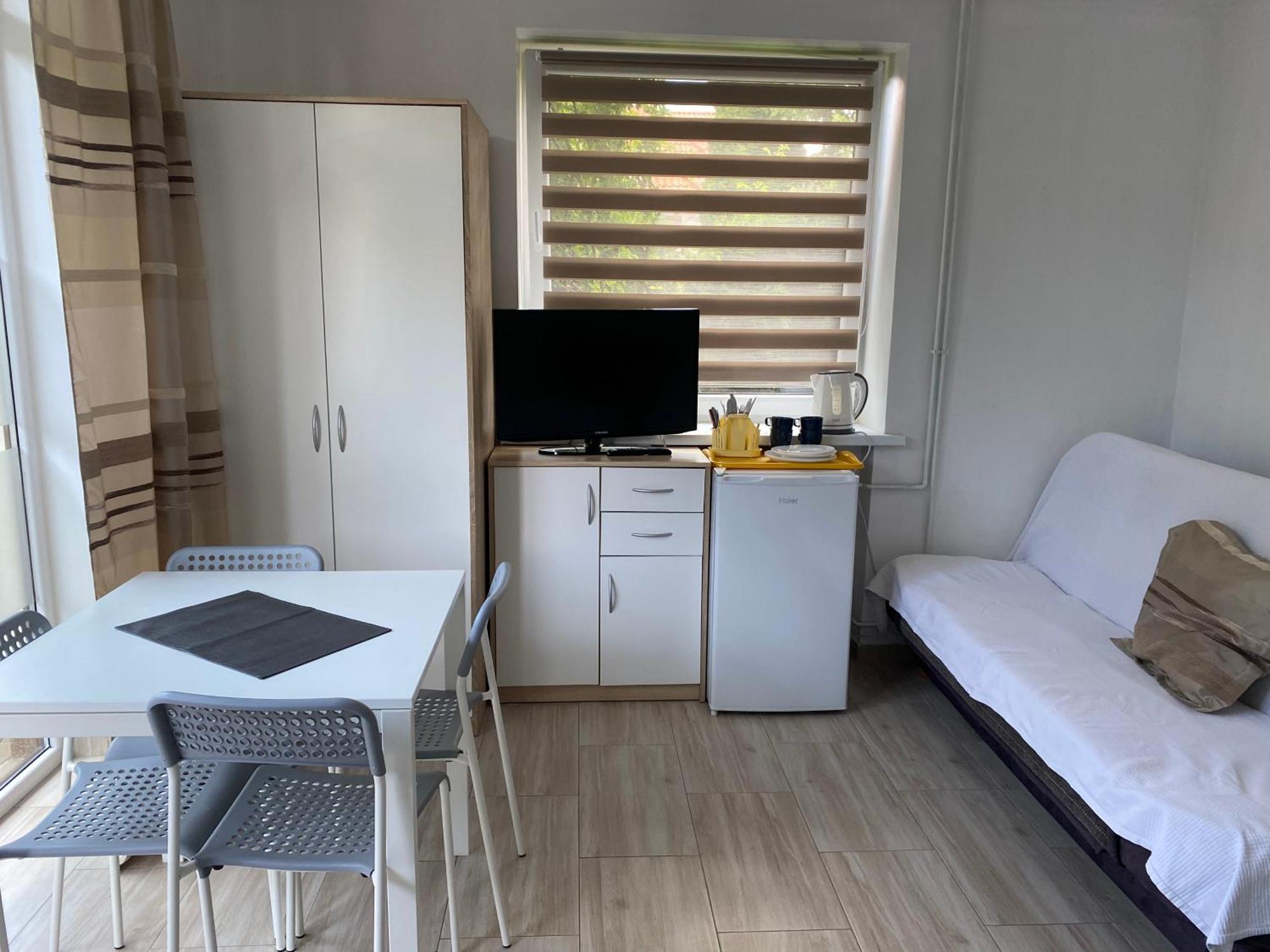 Alda-Pokoje Goscinne Nad Morzem Dziwnów Exterior foto